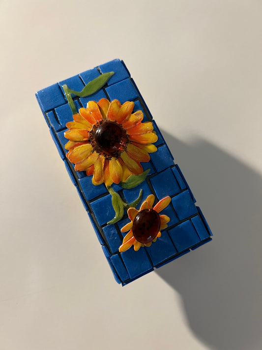 Mosaic Sunflower  Lymph —  dry brush.